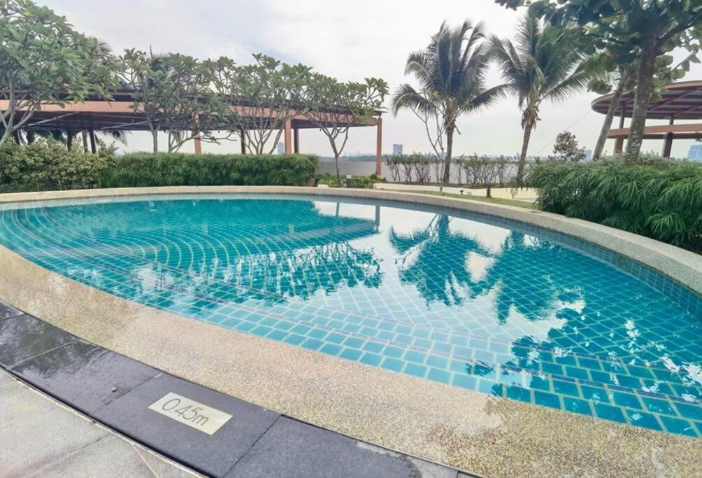 C0704 Almas Suite Seaview & Netflix Stay 努沙再也 外观 照片
