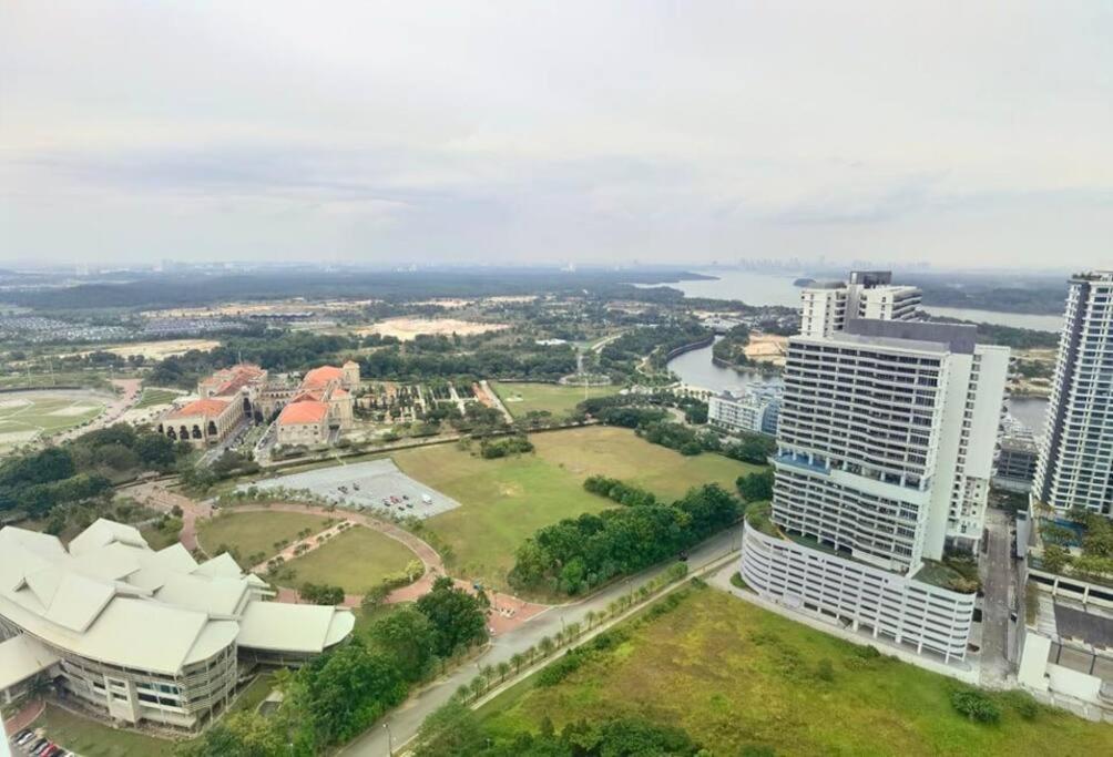 C0704 Almas Suite Seaview & Netflix Stay 努沙再也 外观 照片