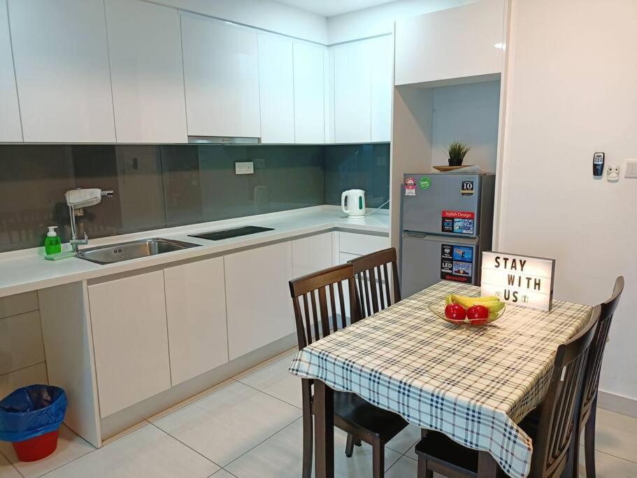 C0704 Almas Suite Seaview & Netflix Stay 努沙再也 外观 照片